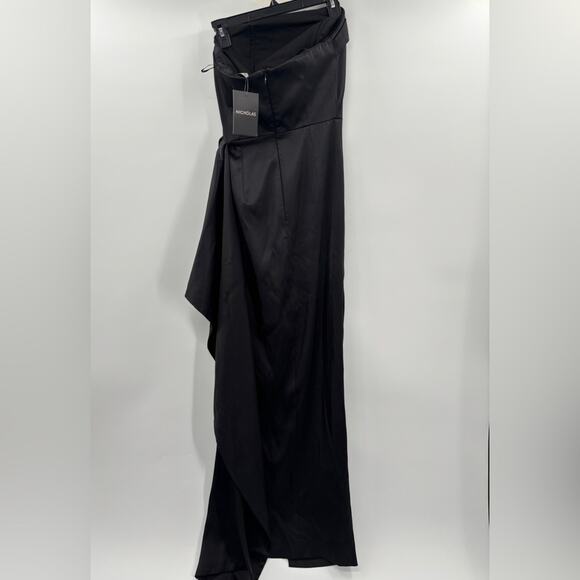 Nicholas Erelyn Strapless Gown in Black - Picture 9 of 13